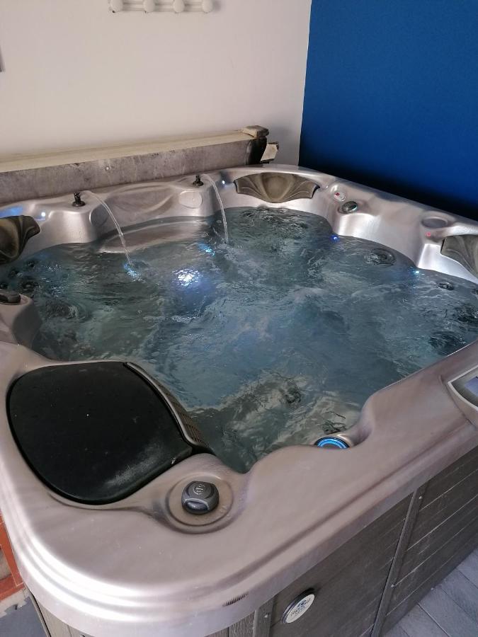 Hotes De L'Isle Saint-Medard-de-Mussidan Bagian luar foto