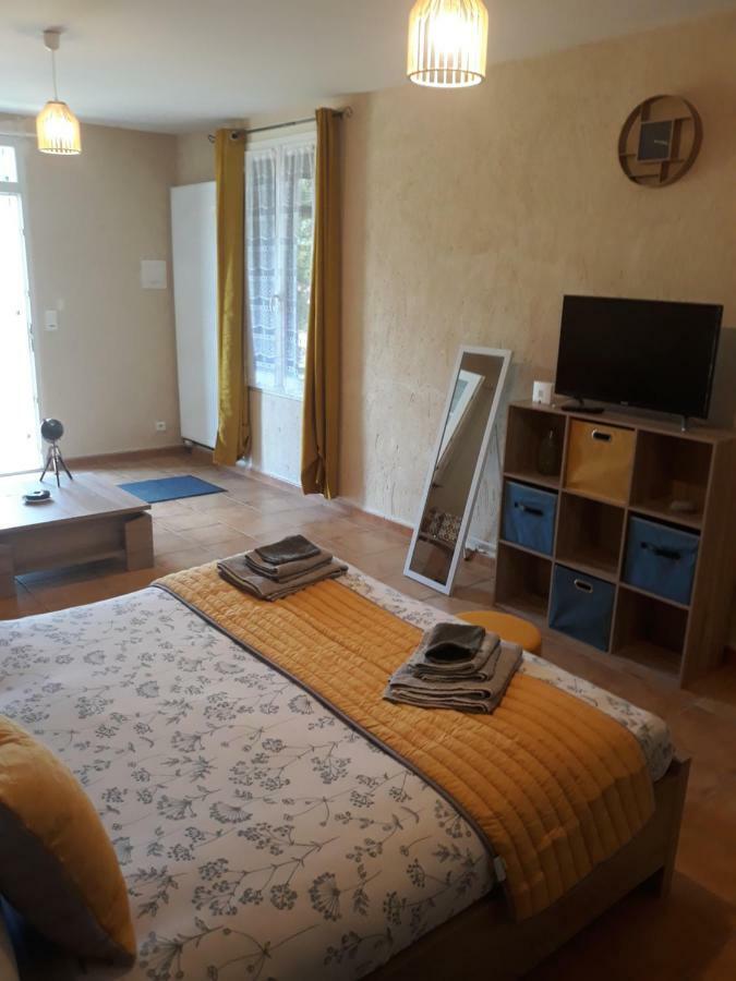 Hotes De L'Isle Saint-Medard-de-Mussidan Bagian luar foto
